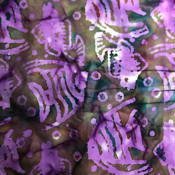 🛒 $28 Quilt Cotton Batik Fabric Material 2 3/4 yards Purple and Brown Fish B65